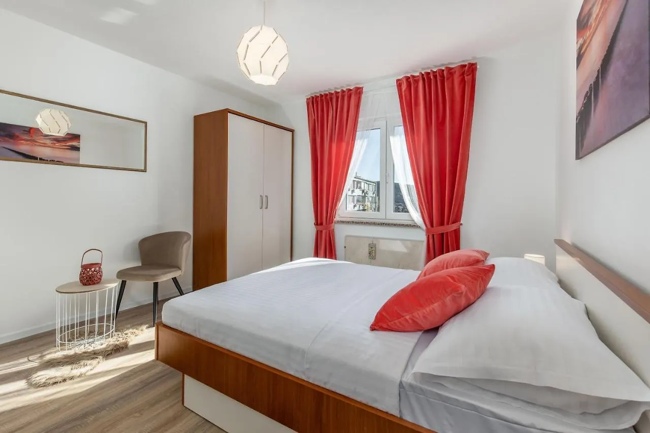 Apartment In Rijeka 0*,
