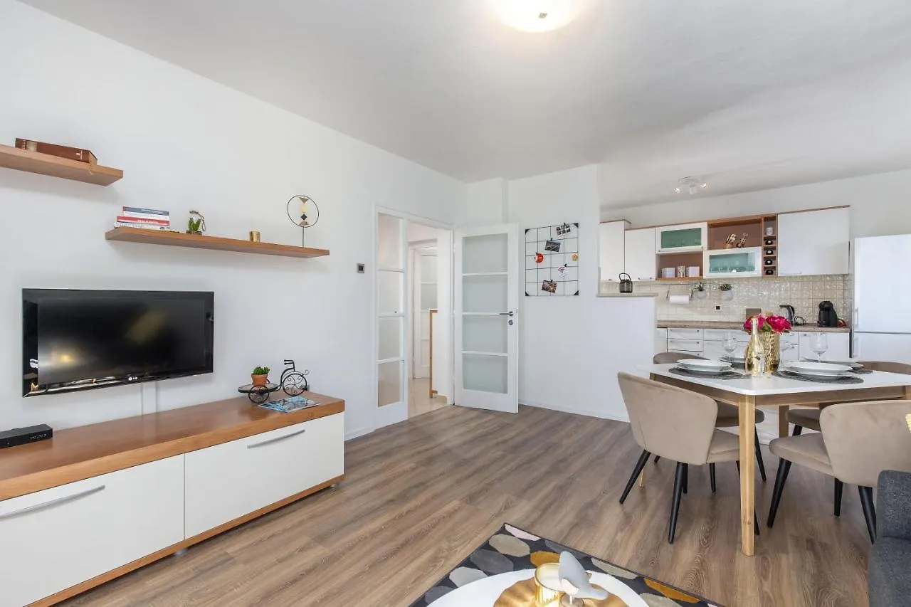 Apartment In Rijeka